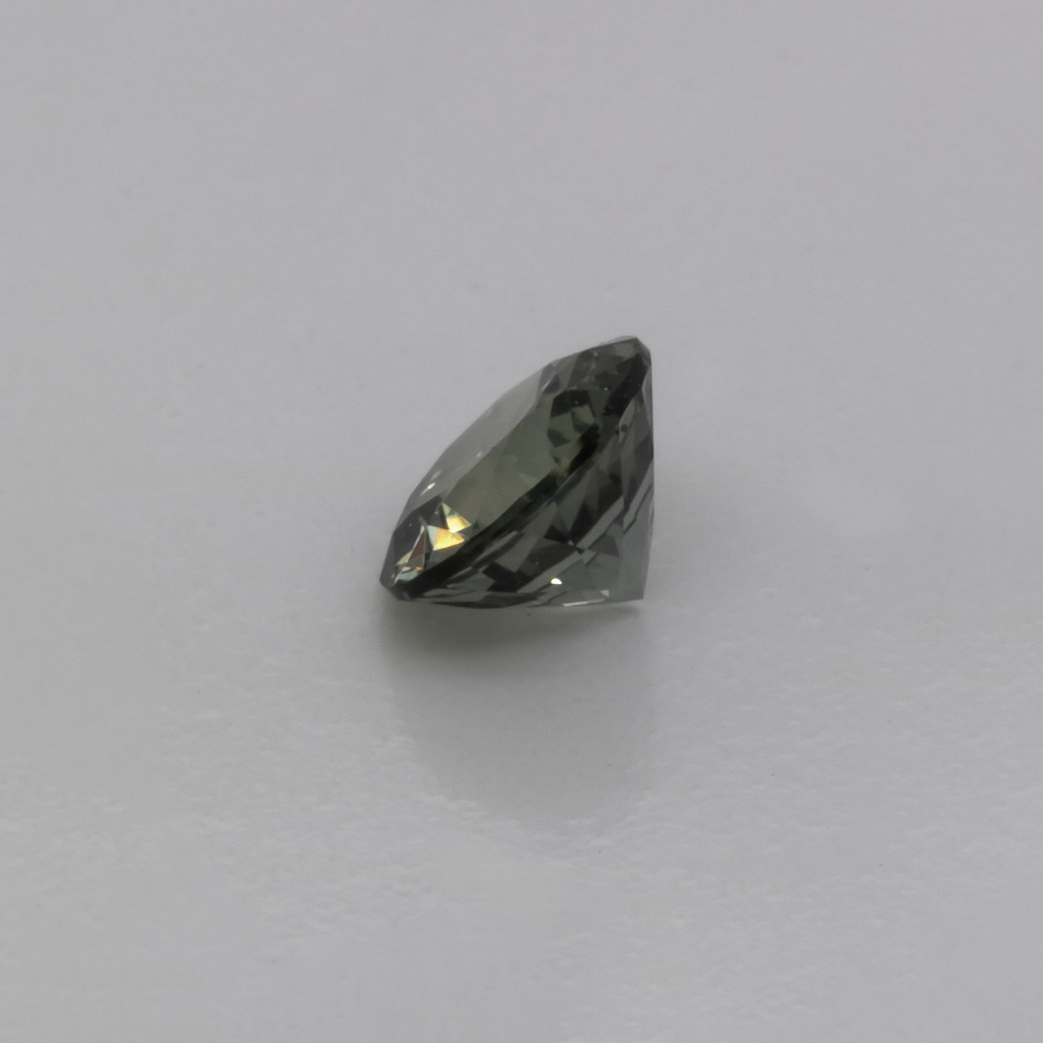 Sapphire - grey, round, 4x4 mm, 0.32 cts, No. XSR11219
