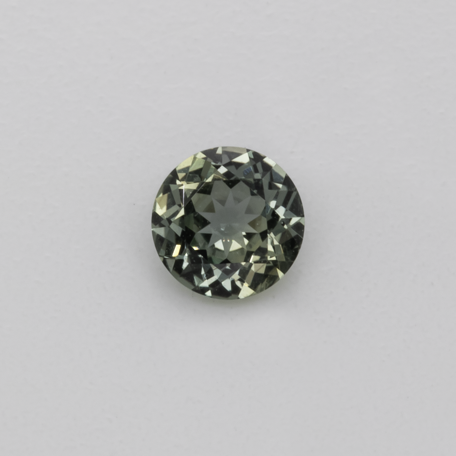 Sapphire - green, round, 4.1x4.1 mm, 0.29 cts, No. XSR11226