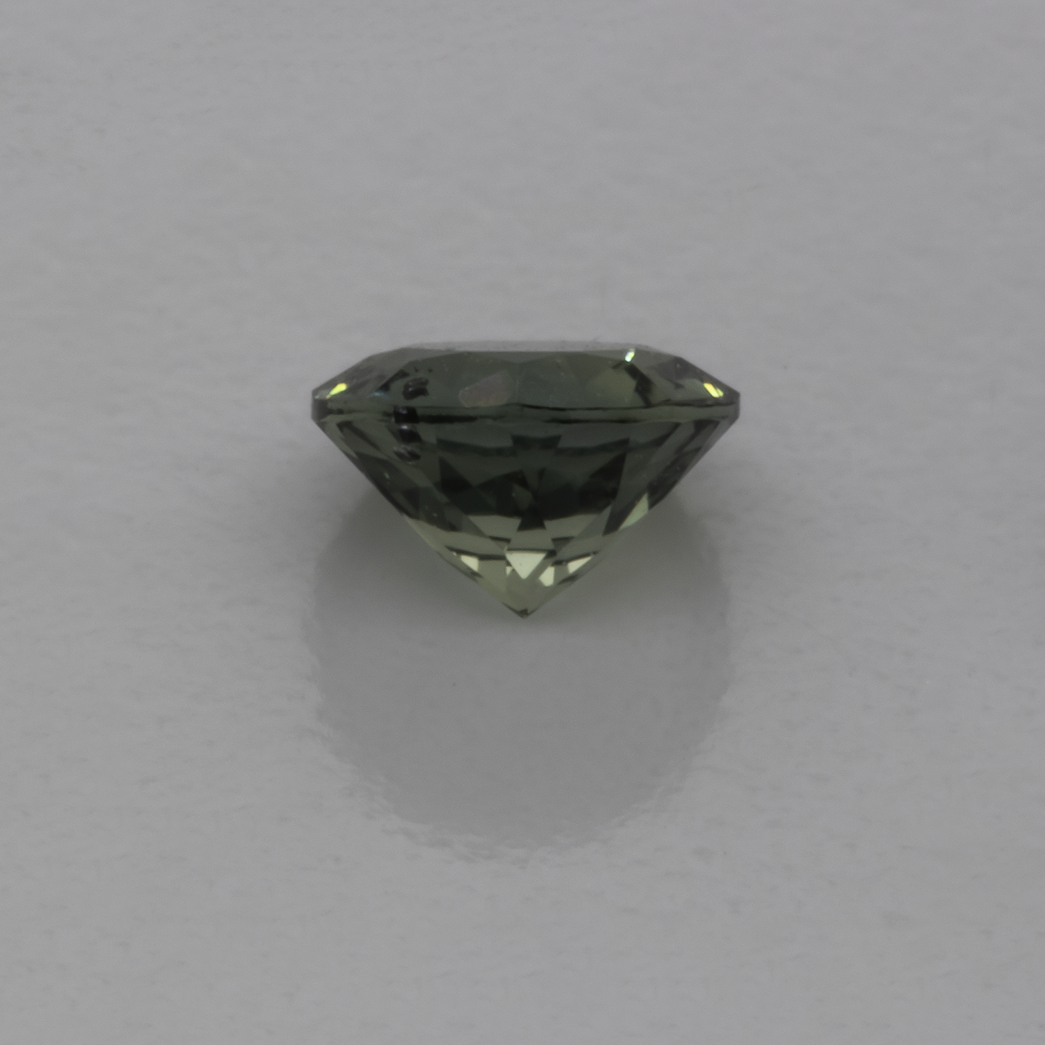 Sapphire - green, round, 4.1x4.1 mm, 0.32 cts, No. XSR11227
