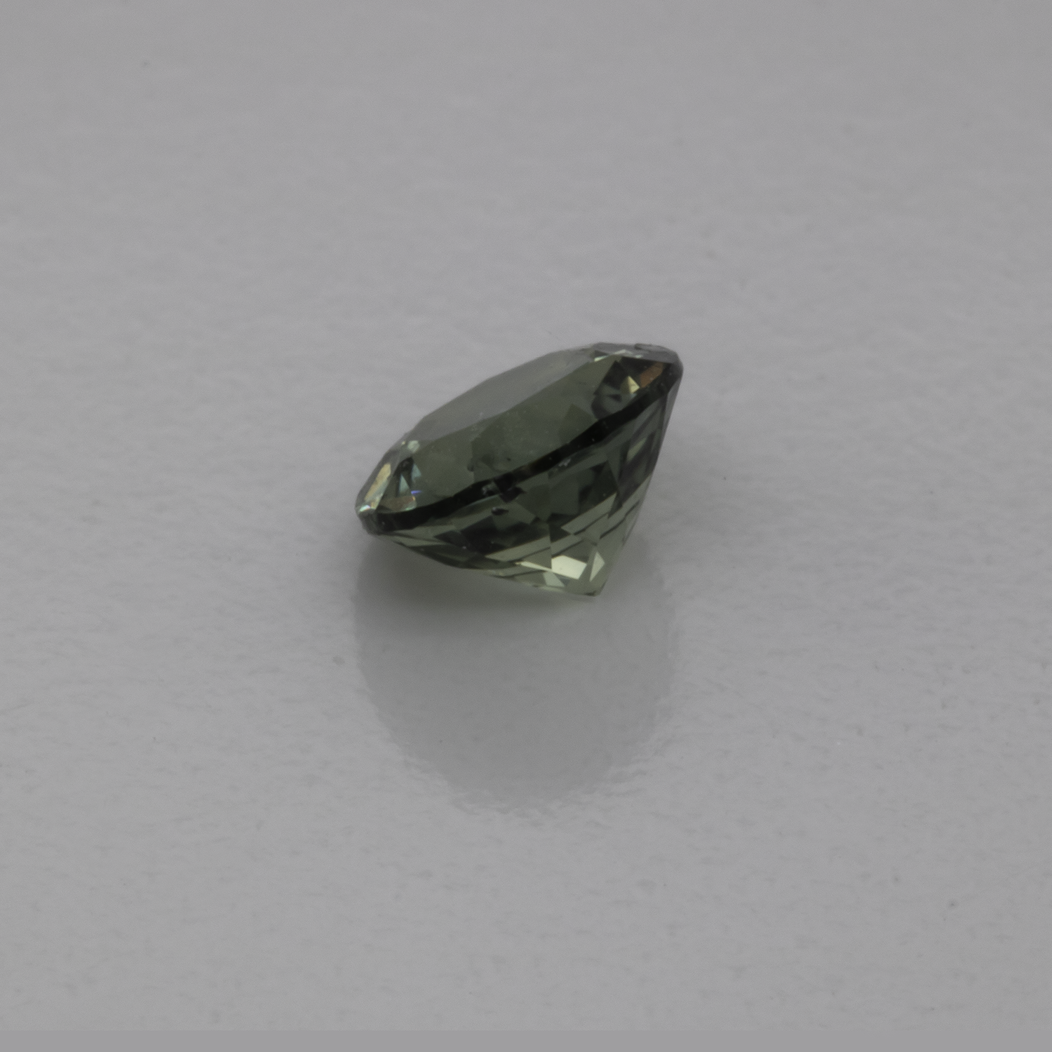 Sapphire - green, round, 4.1x4.1 mm, 0.32 cts, No. XSR11227