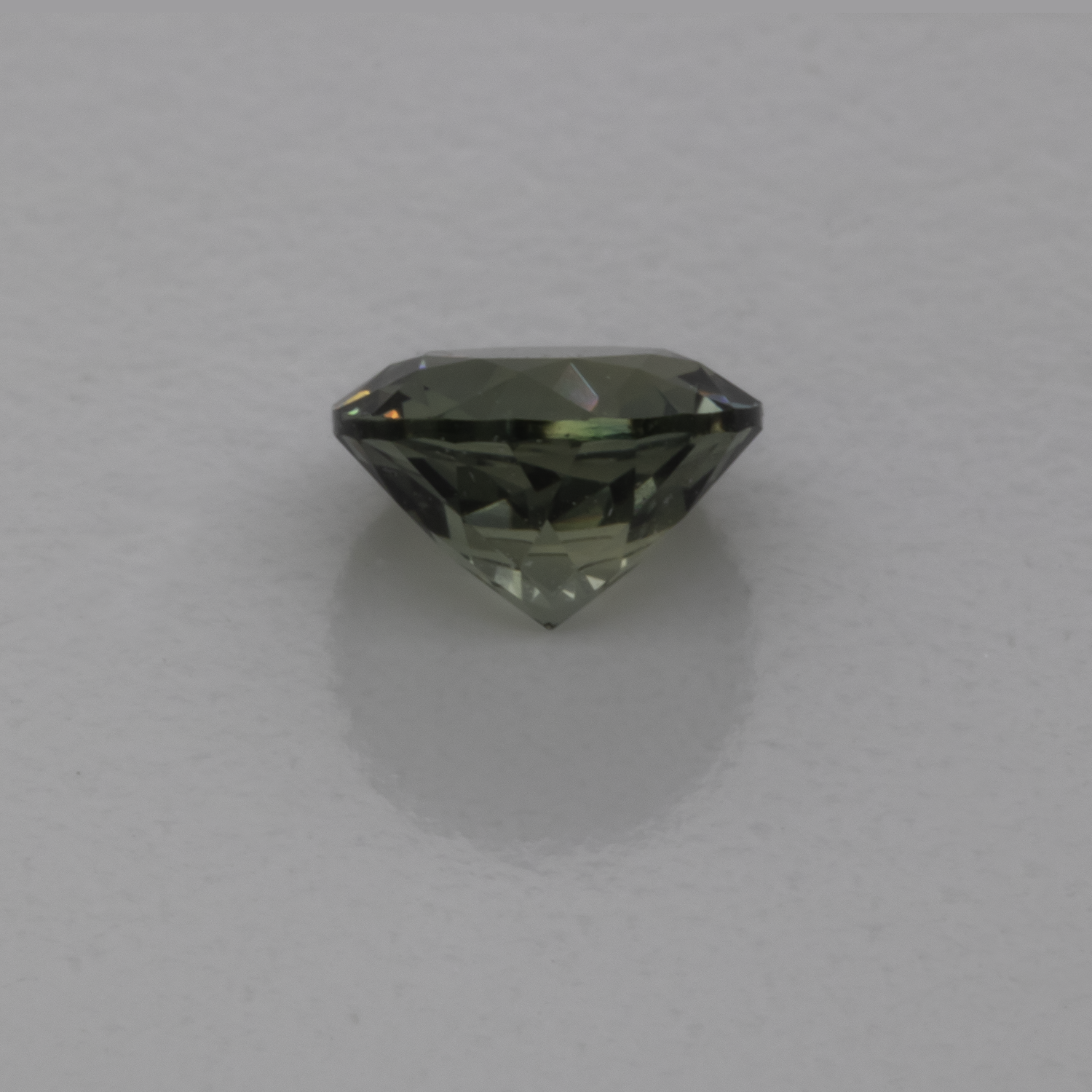 Saphir - grün/grau, rund, 4x4 mm, 0,32 cts, Nr. XSR11228