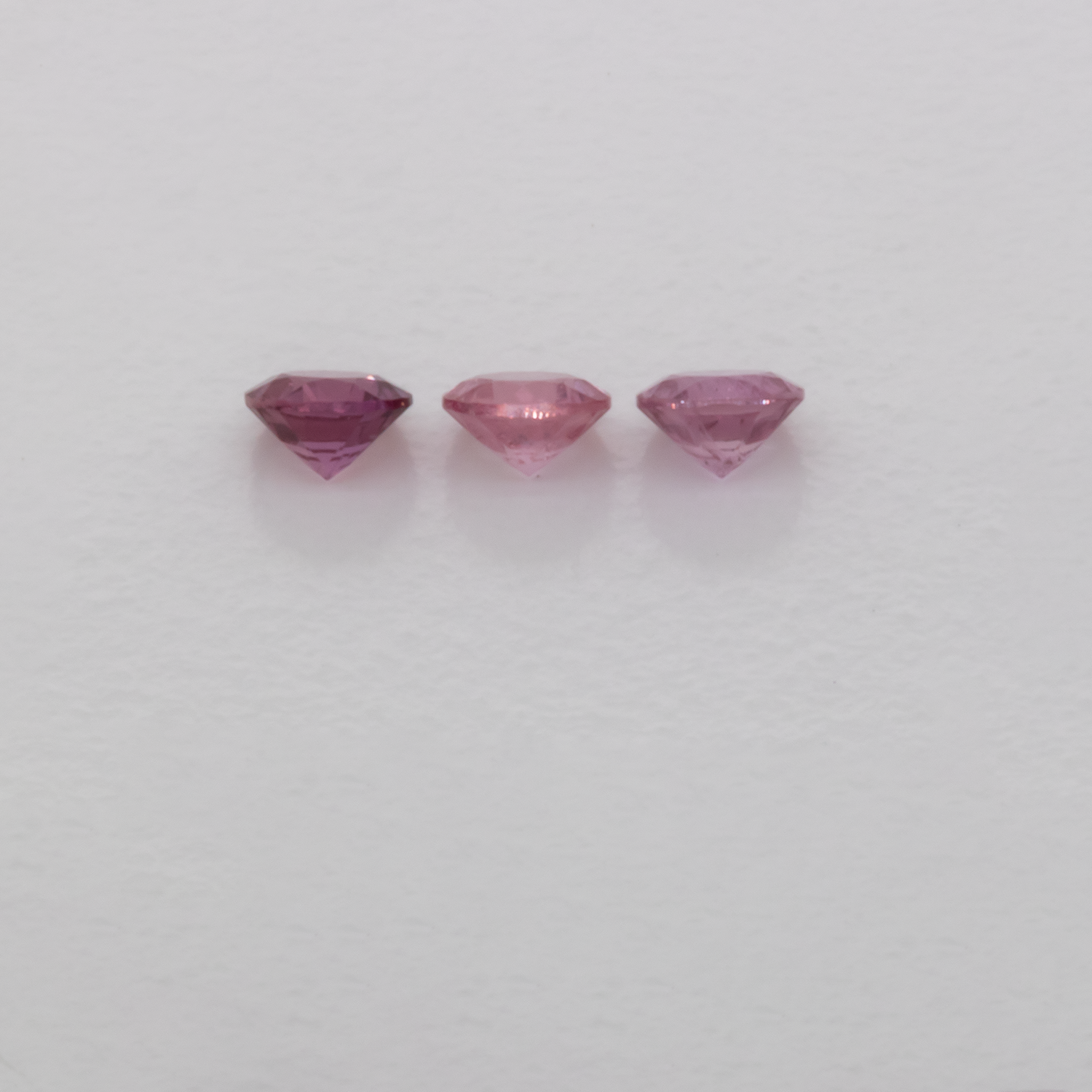 Saphir im Set - rot, rund, 2x2 mm, 0.12 cts, Nr. XSR11243