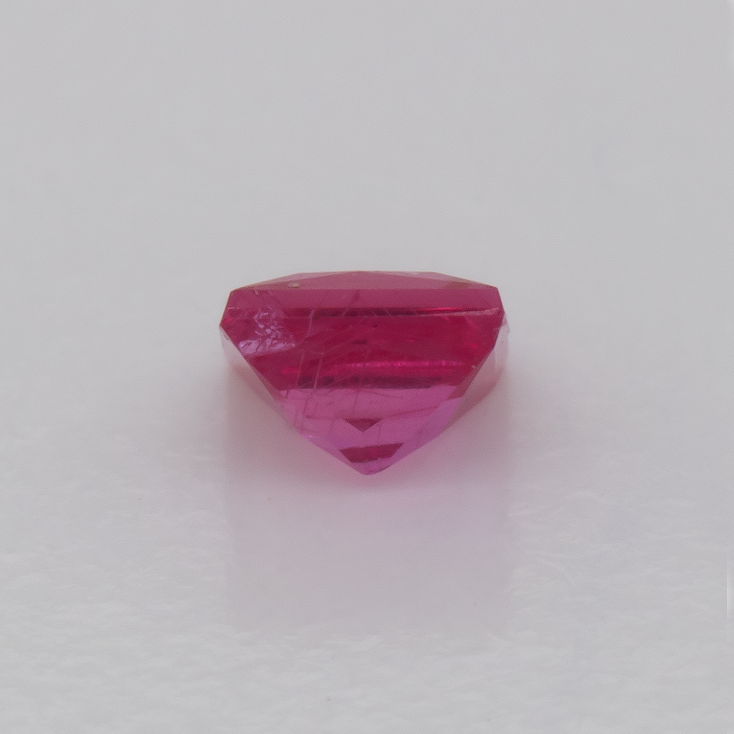 Sapphire - pink, square, 2.3x2.3 mm, 0.08 - 0.10 cts, No. XSR11248