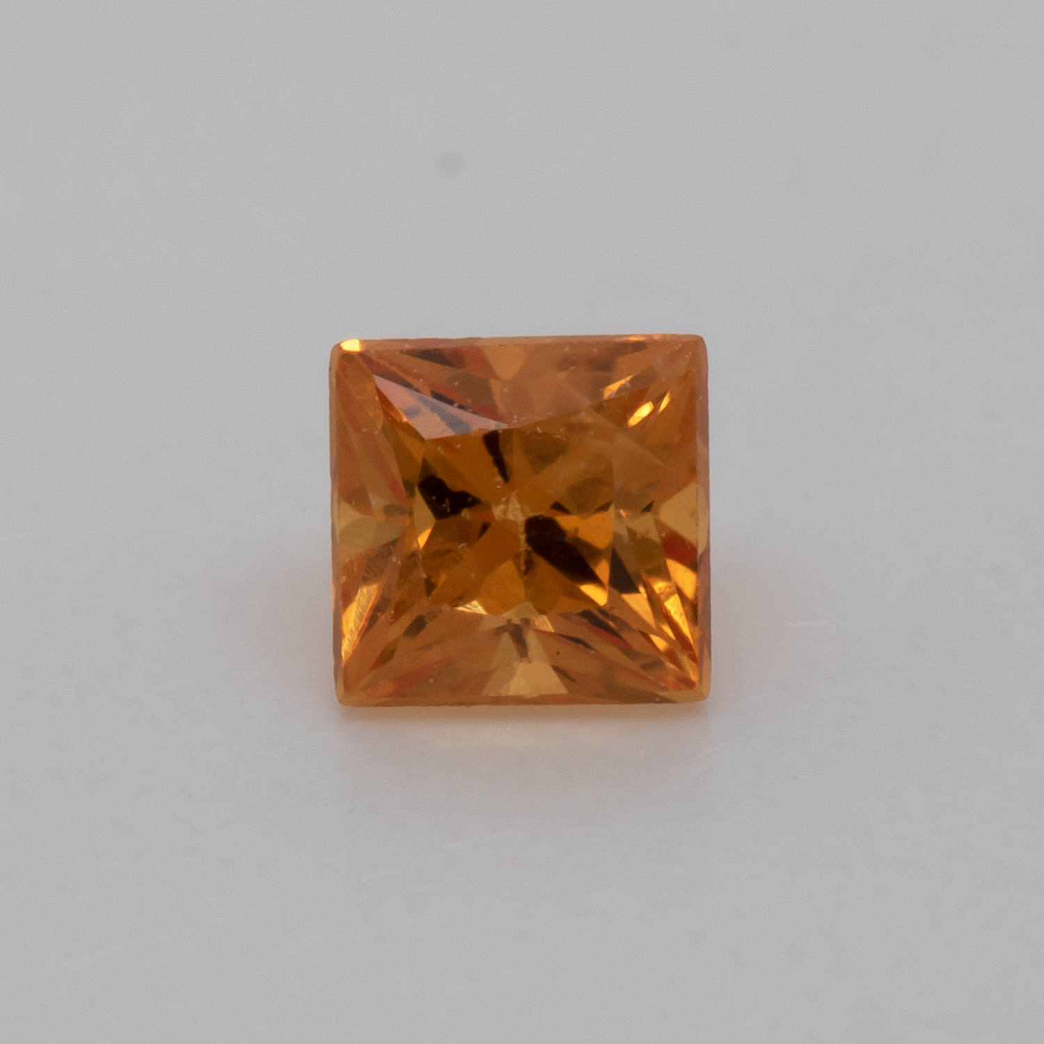 Sapphire - orange, square, 2.3x2.3 mm, 0.10 cts, No. XSR11250